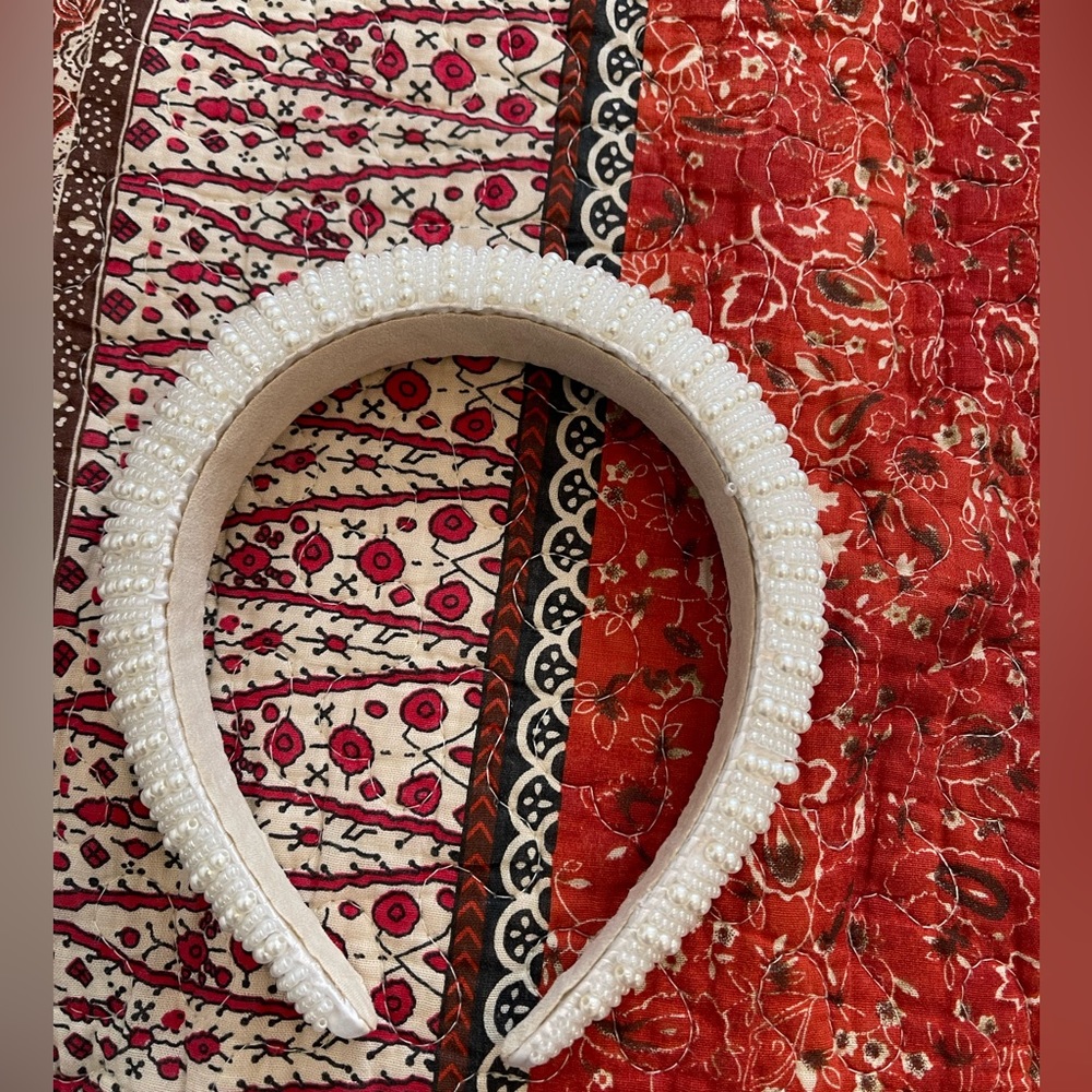 Pearl headband